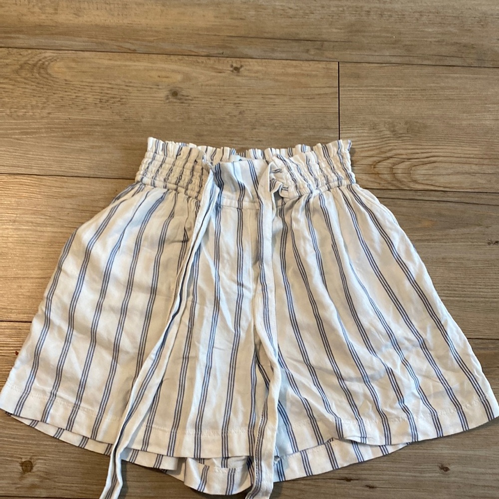 Hollister Coastal Style shorts
